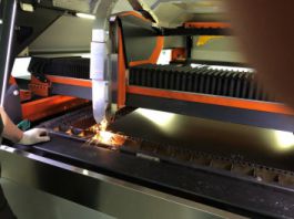 На заводе EKF запустили новый станок лазерной резки металла