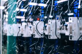 КЭАЗ признан победителем регионального этапа национальной премии «Золотой Меркурий»